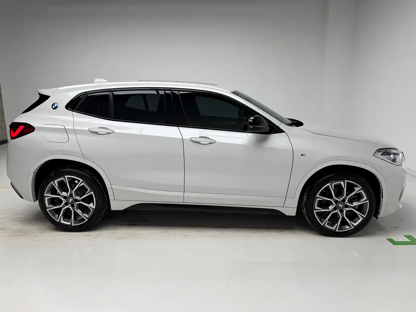 BMW X2 2022 sDrive25i Black Night Edition фото 7