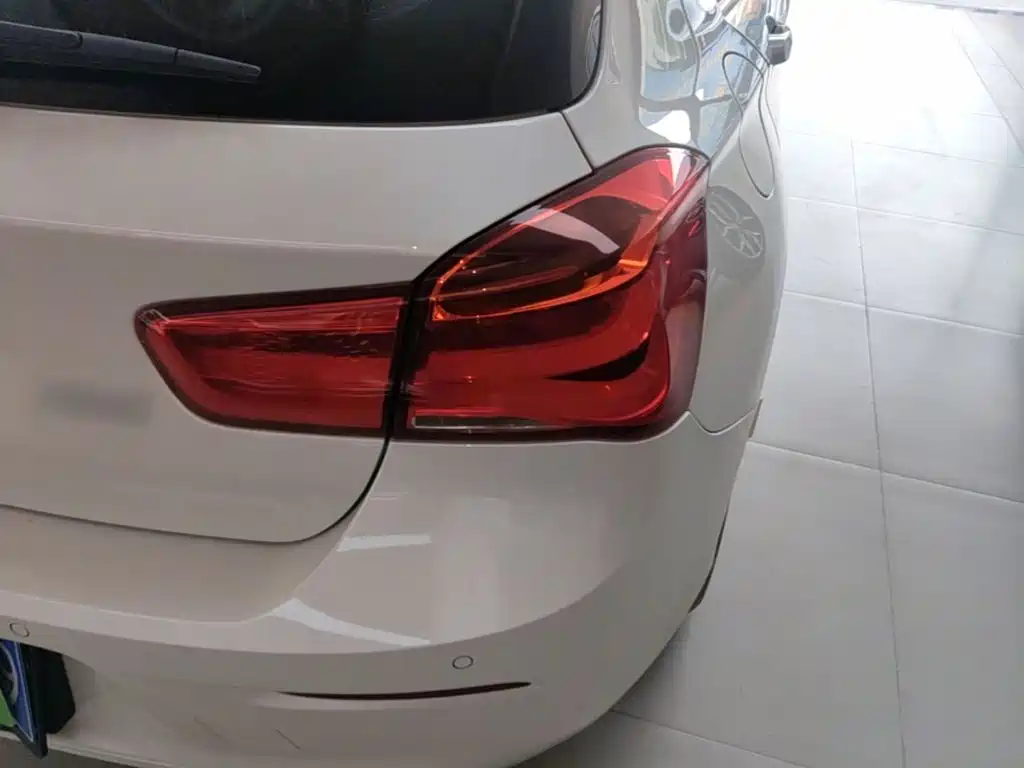BMW 1 Series (Import) 2019 2018 118i Leading