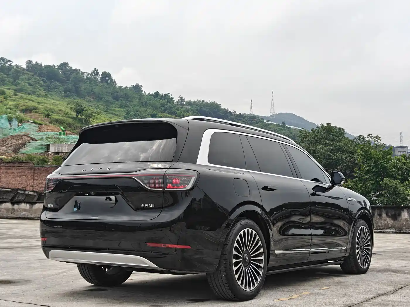AITO Wenjie AITO M9 2024 Extended Range Ultra 42kWh 6-Seater фото 26