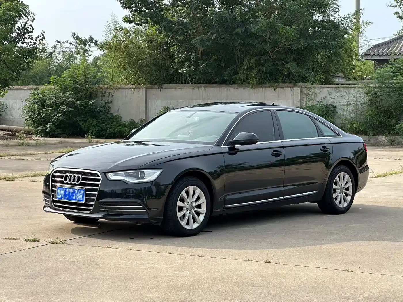 Фото 1 - Audi A6L