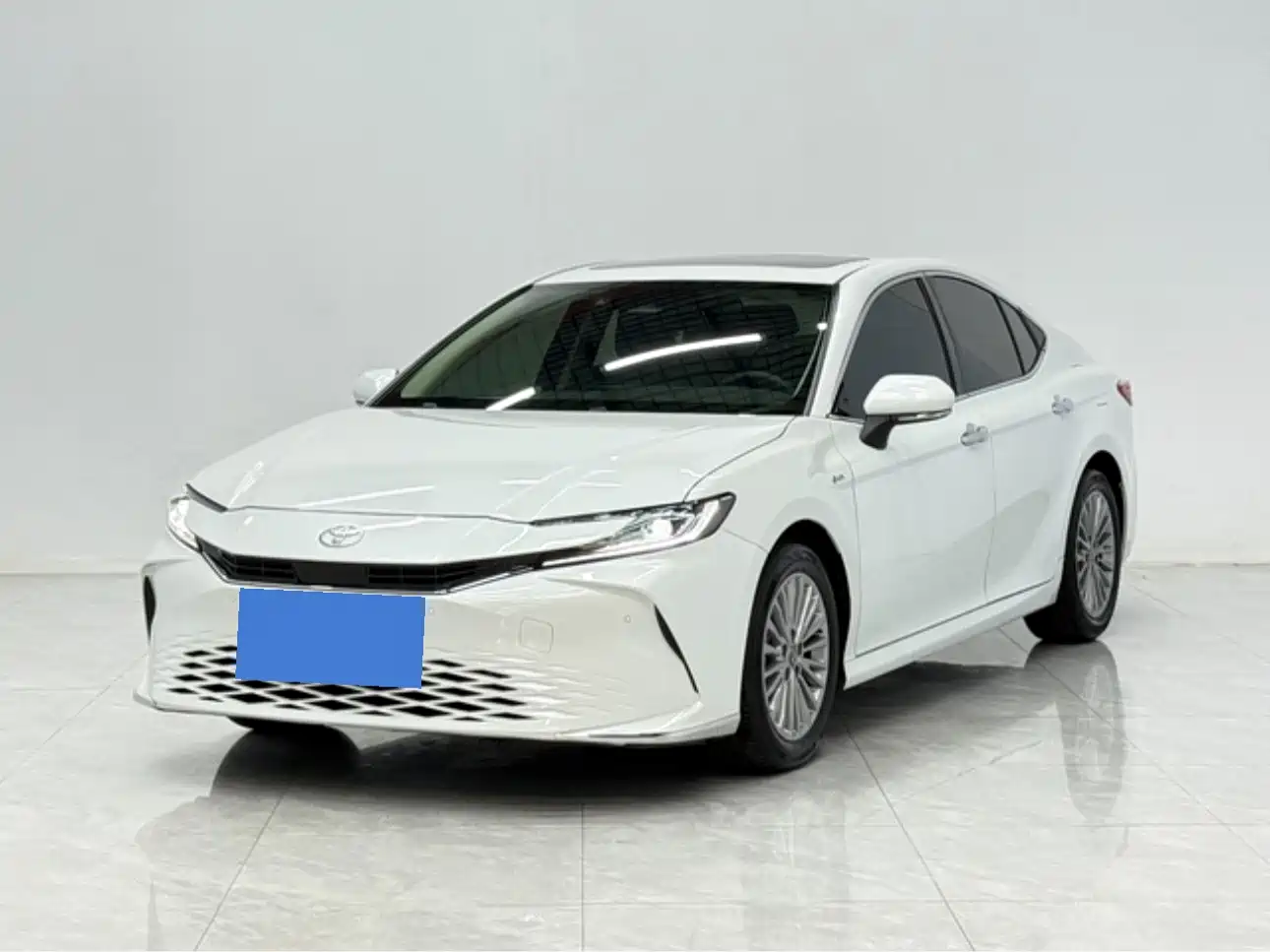 Toyota Camry 2025 2024 Hybrid 2.0HGVP Luxury Edition