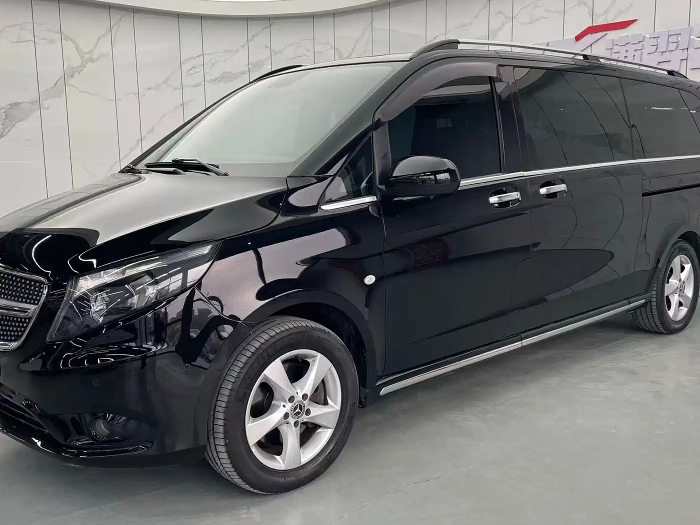 Mercedes-Benz Vito 2018 2.0T Elite Edition 7-Seater China V фото 2