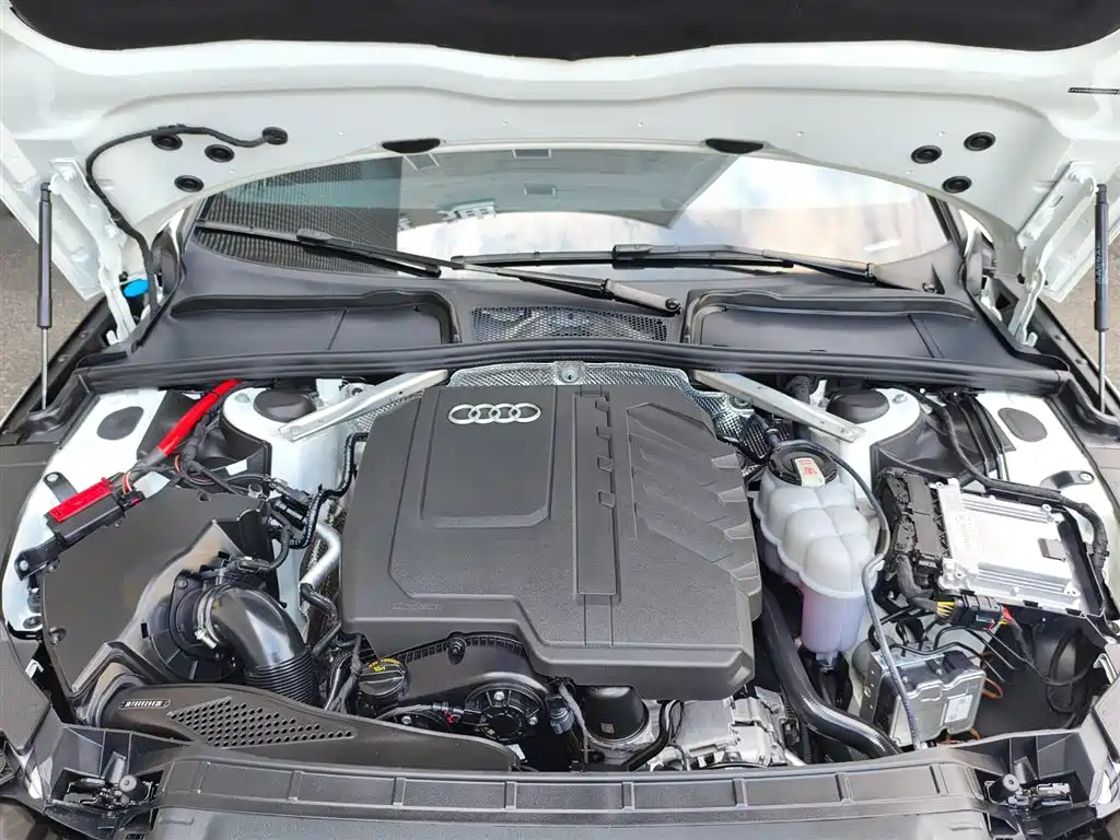 Audi A4L 2024 40 TFSI Luxury Dynamic фото 18