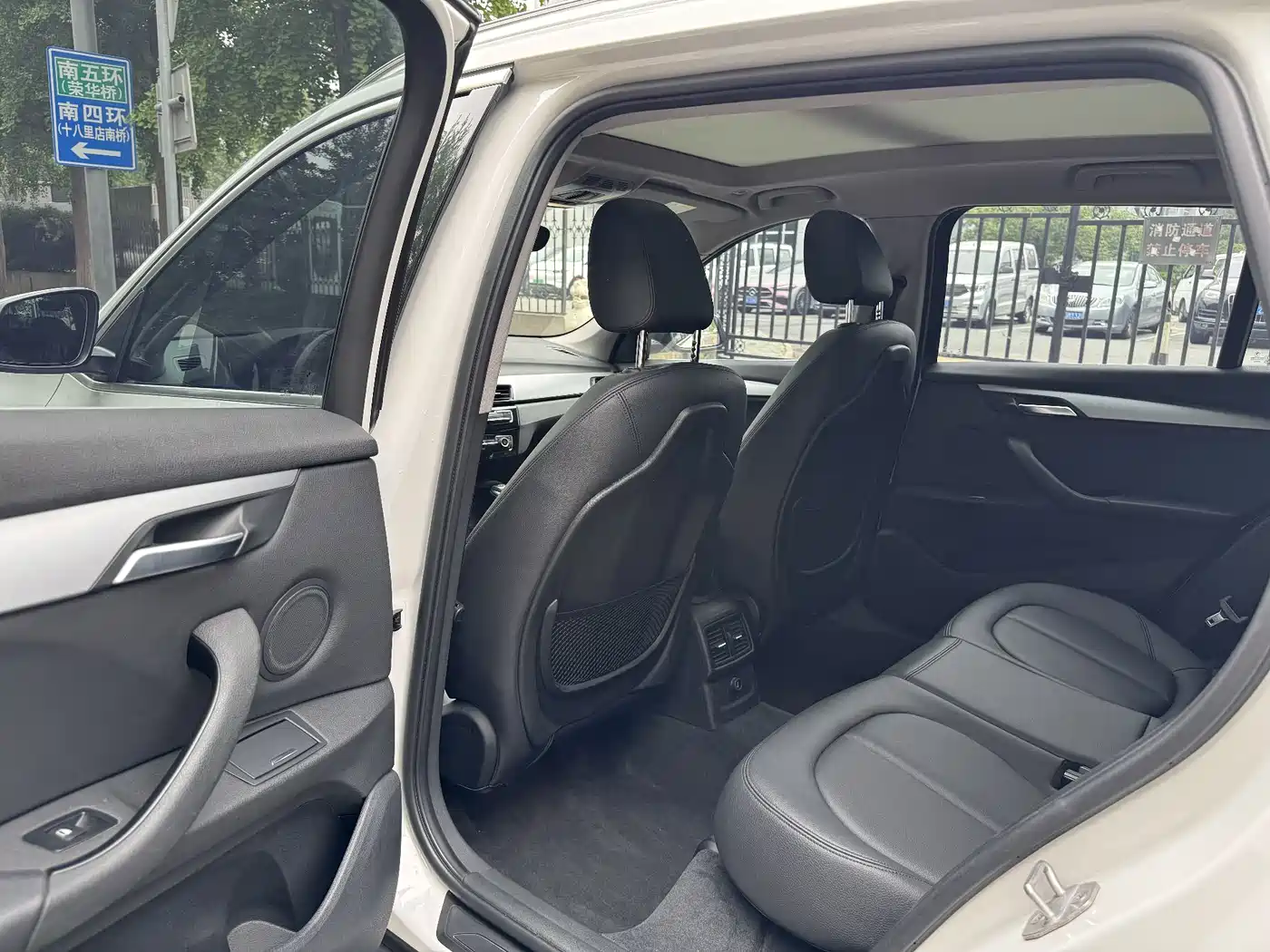 BMW X1 2018 sDrive20Li Leading Model фото 21