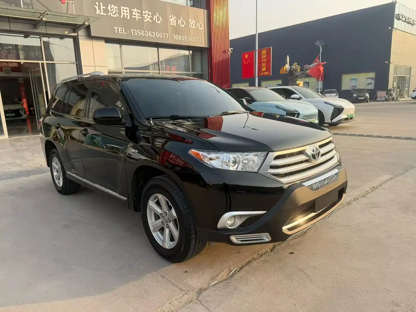 Toyota Highlander 2012 3.5L 4WD 7-Seater Elite Edition фото 3