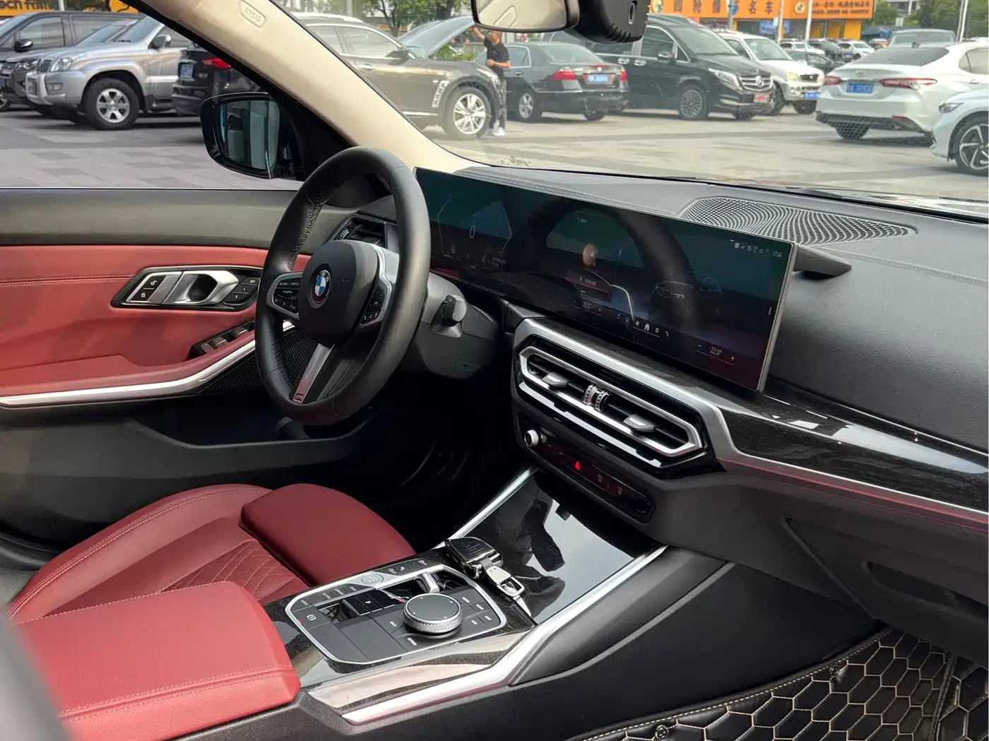 BMW 3 Series 2024 325Li M Sport Package фото 14