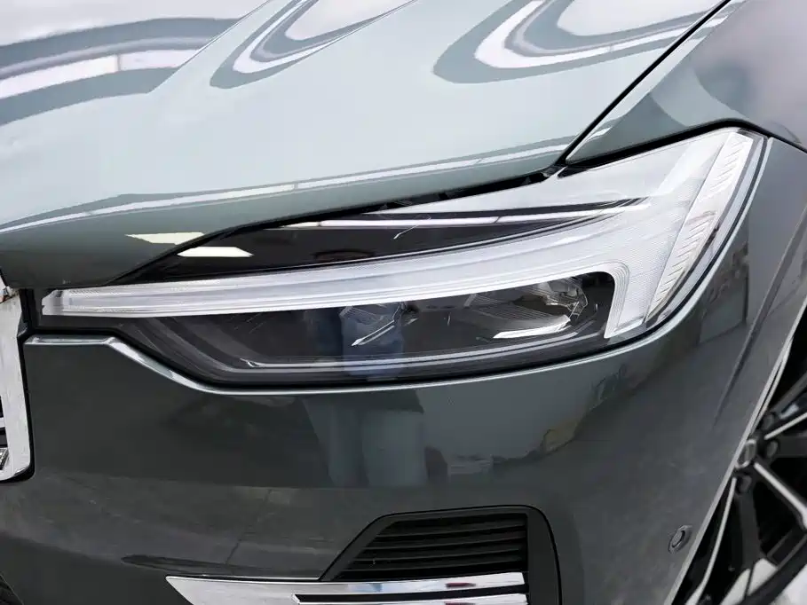 Volvo XC60 Plug-in Hybrid 2025 2025 Plug-in Hybrid Long Range AWD Zhiyuan Luxury Edition