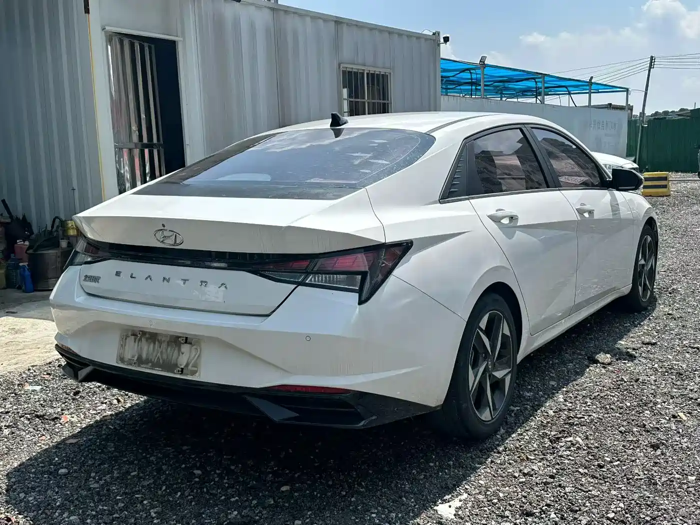 Hyundai Elantra 2021 1.5L CVT GLX Elite Edition фото 3