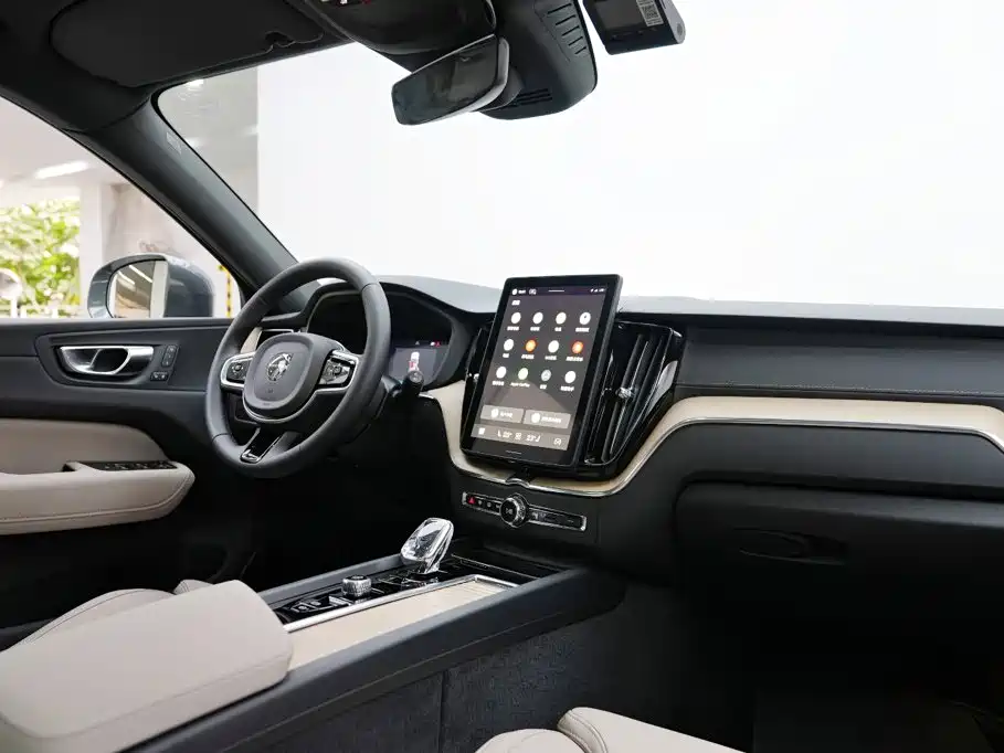 Volvo XC60 Plug-in Hybrid 2025 2025 Plug-in Hybrid Long Range AWD Zhiyuan Luxury Edition