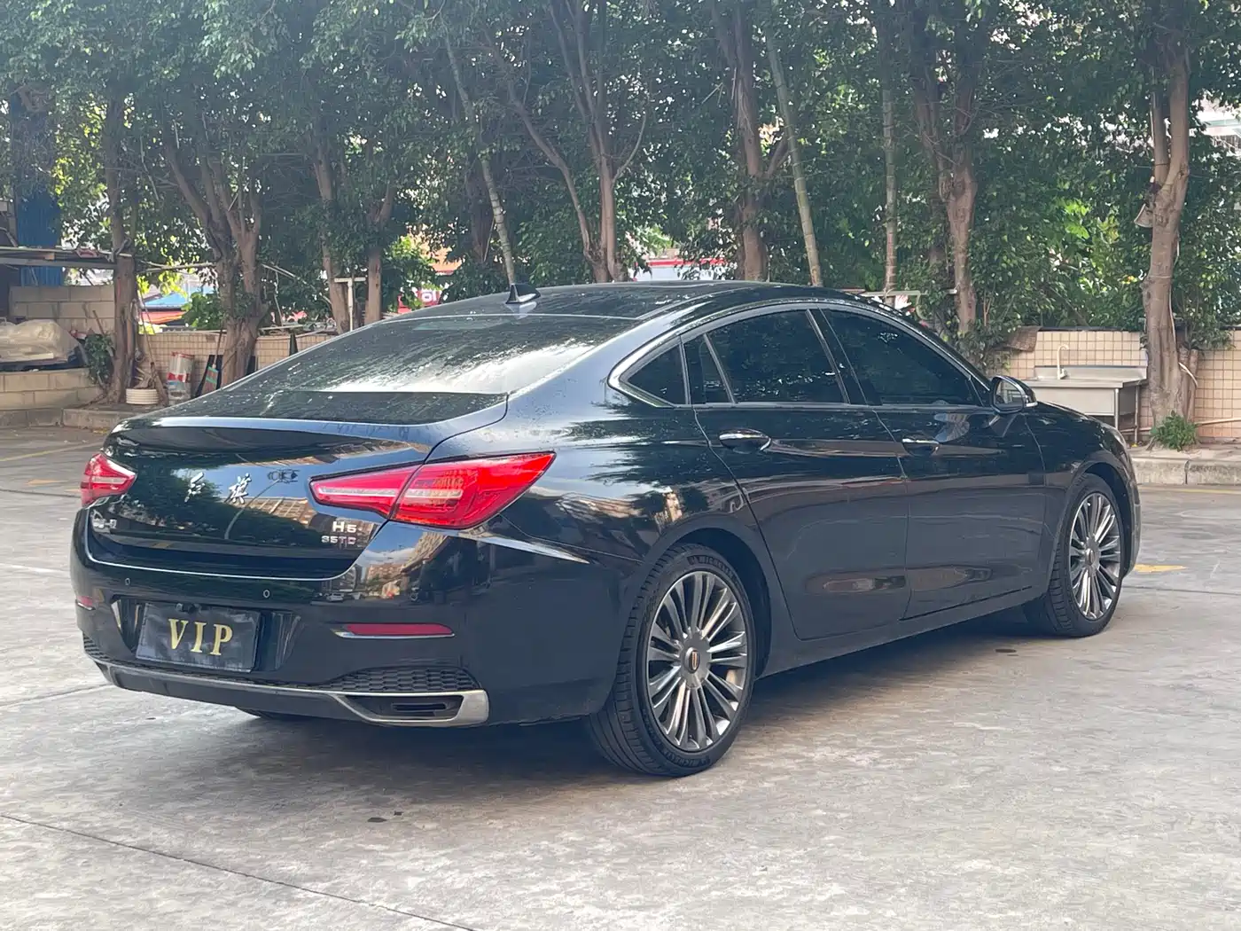 Hongqi H5 2020 1.8T Automatic Smart Connection Qi Enjoy Edition фото 4
