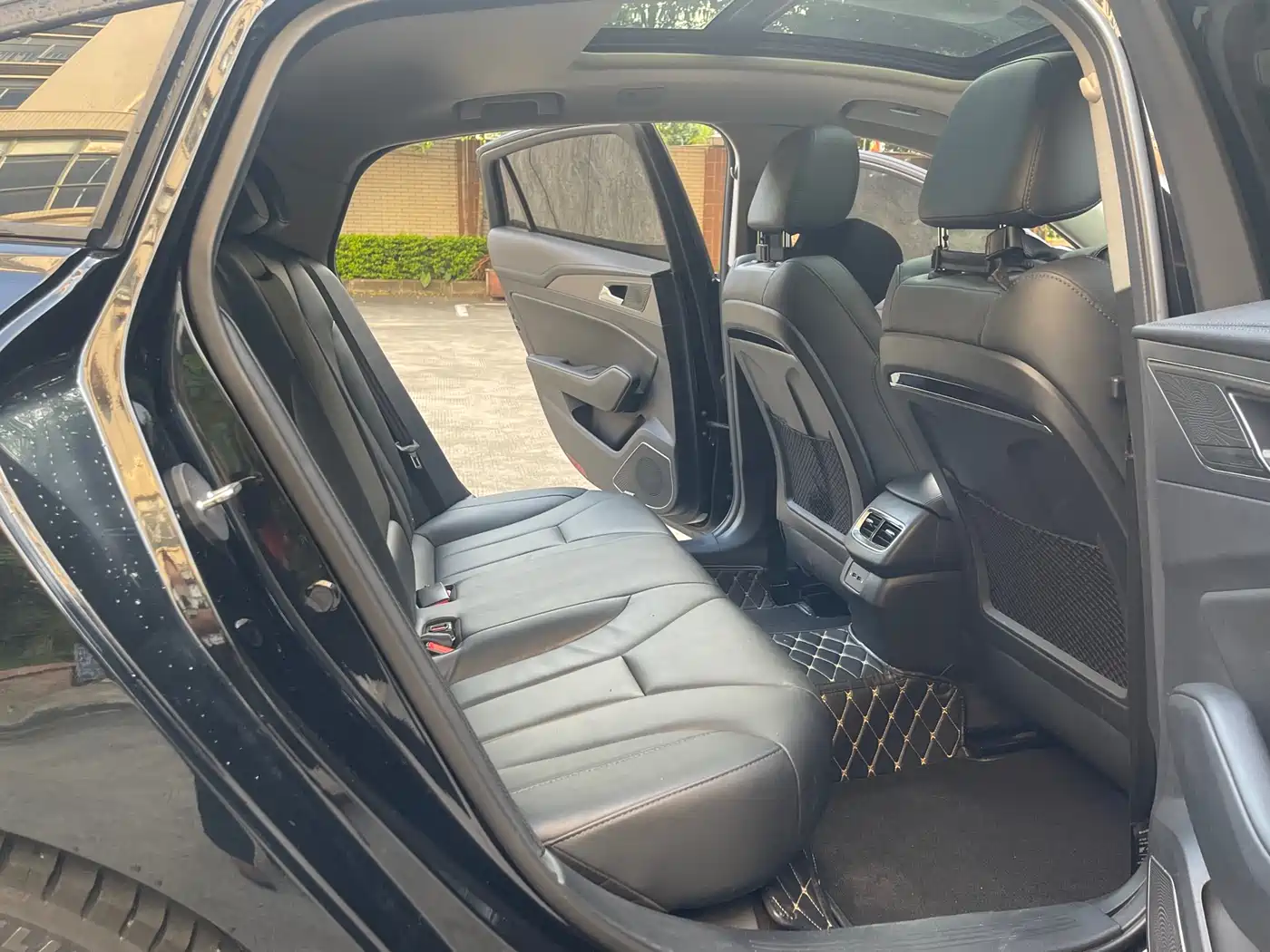 Hongqi H5 2020 1.8T Automatic Smart Connection Qi Enjoy Edition фото 13