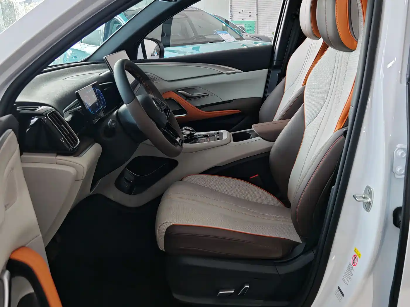 BYD Song Pro New Energy 2022 DM-i 110km Flagship Pro фото 8