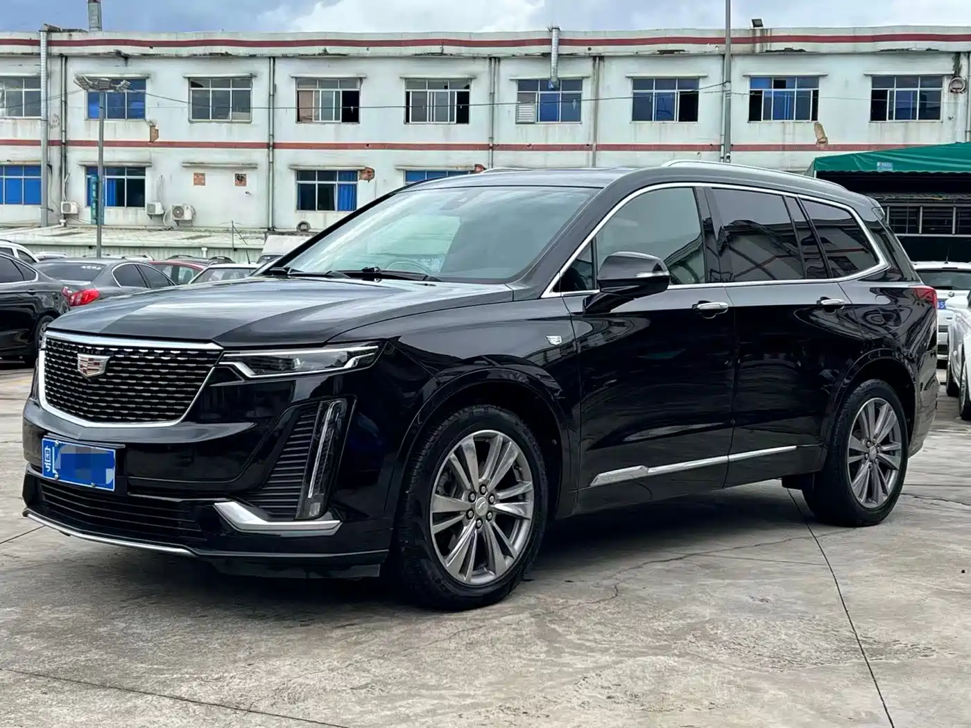 Photo 1 - Cadillac XT6