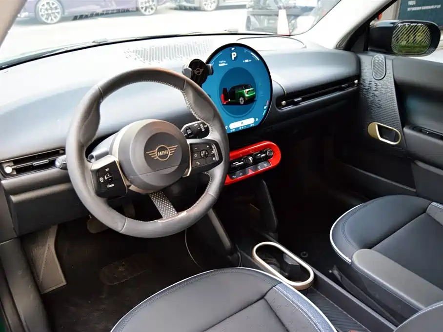MINI Electric MINI COOPER 2025 2025 Model 456km COOPER E Classic