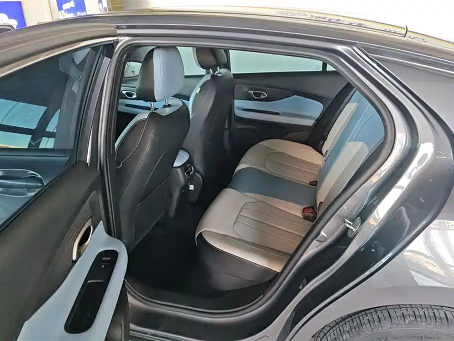 GAC Trumpchi Trumpchi Emkoo 2023 Shadow Leopard H High-Efficiency Hybrid фото 11