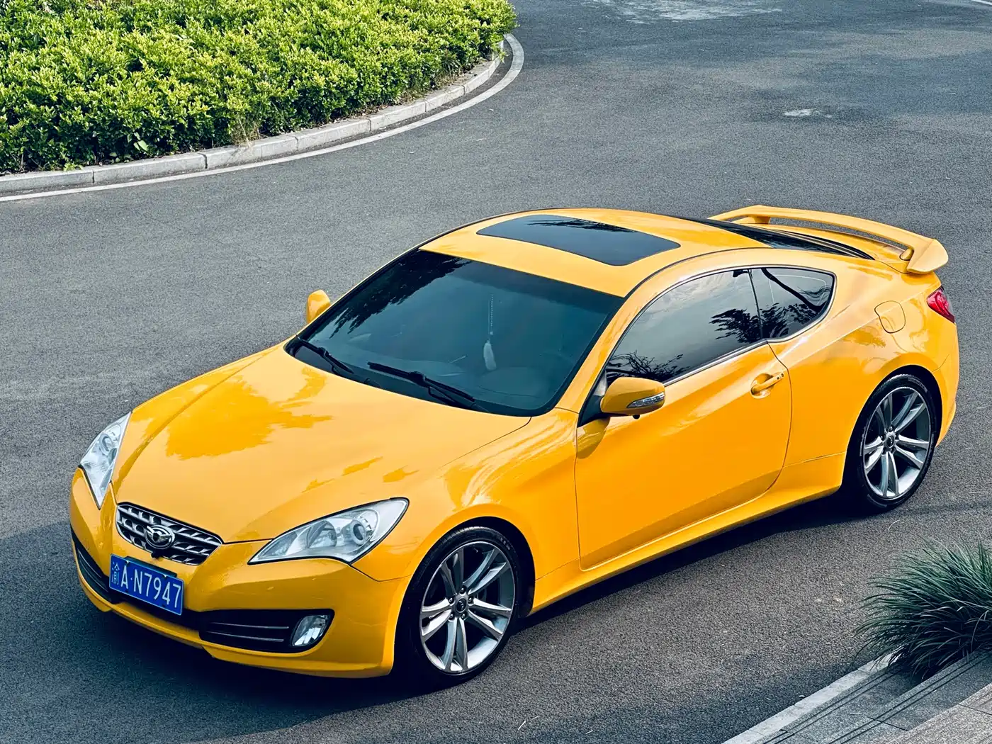 Hyundai Genesis Coupe 2012 2.0T Automatic Luxury Edition
