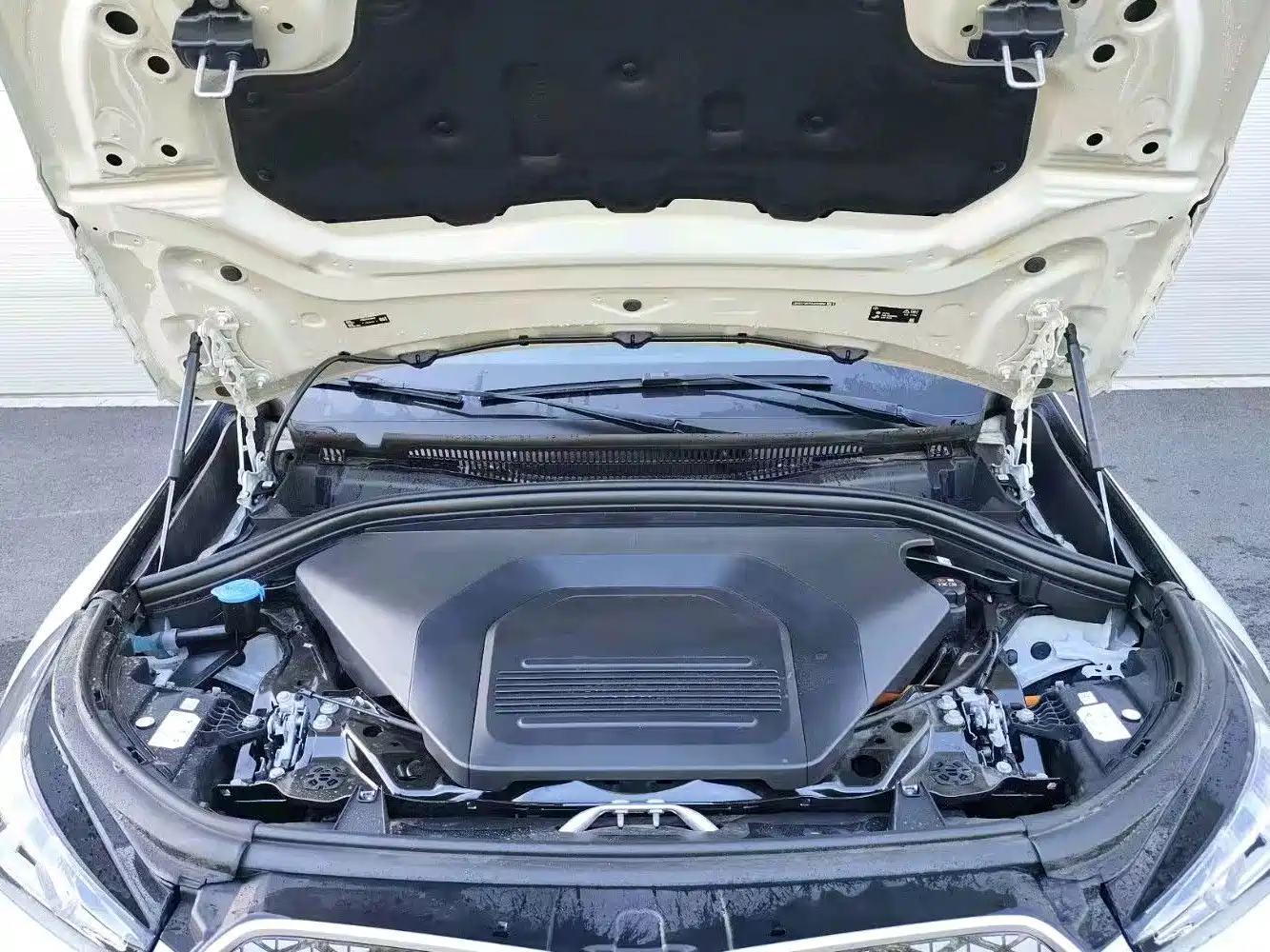 BMW iX1 2025 2025 eDrive25L M Sport Package