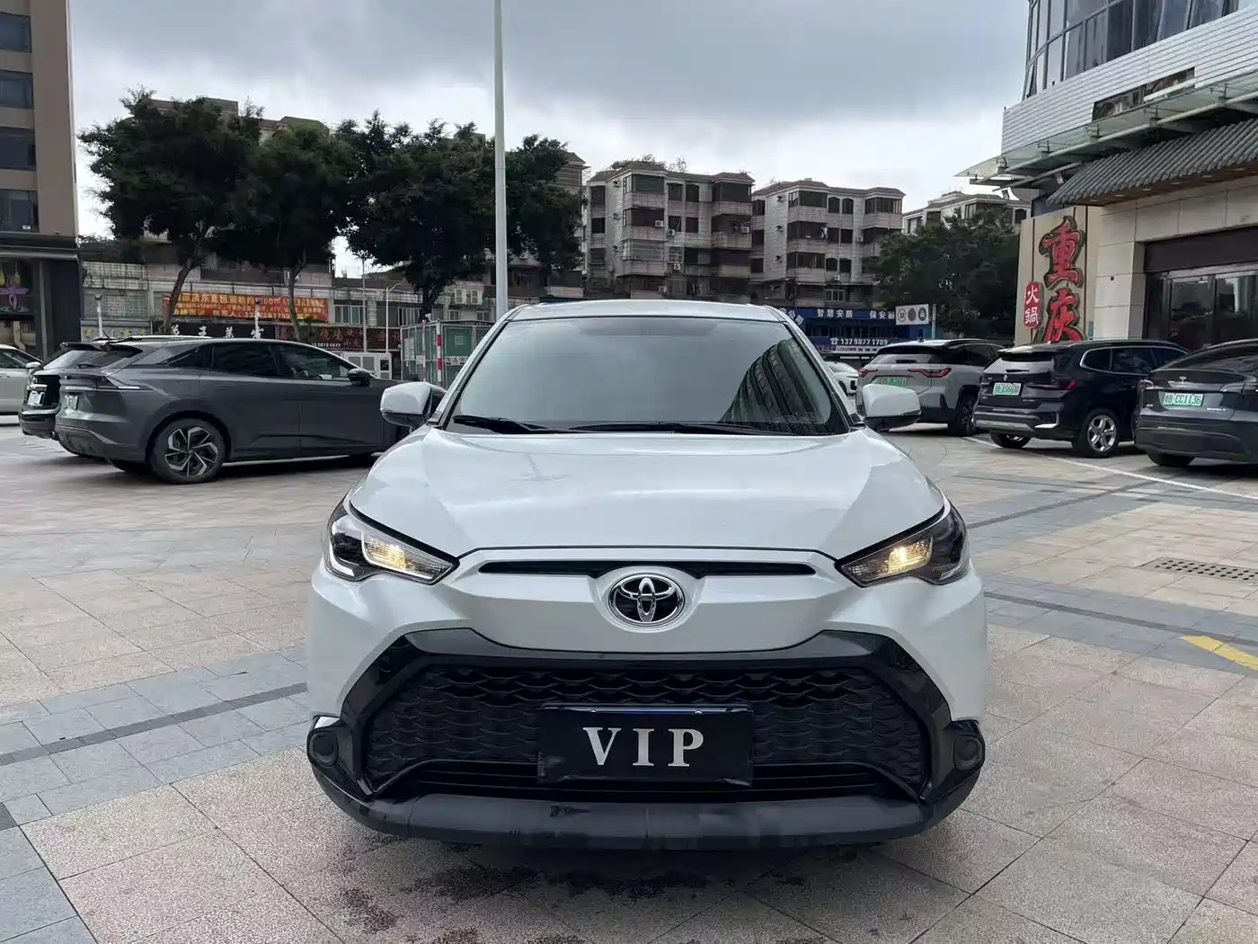 Toyota Frontlander 2023 2.0L CVT Elite Edition фото 2