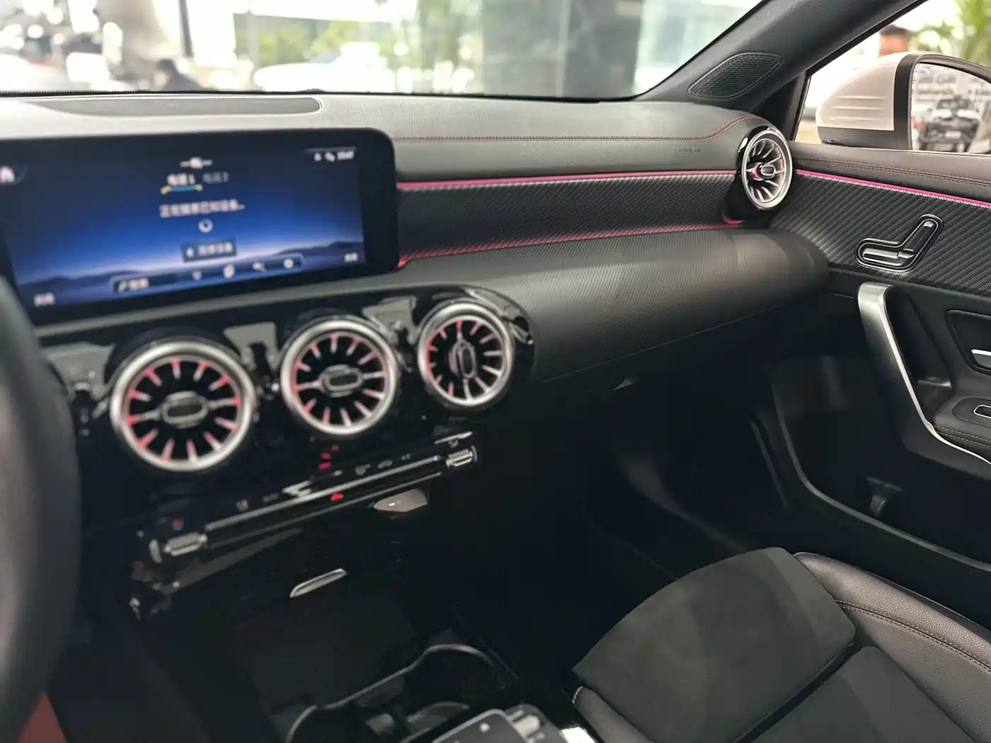 Mercedes-Benz A-Class 2023 A 200 L Fashion фото 7