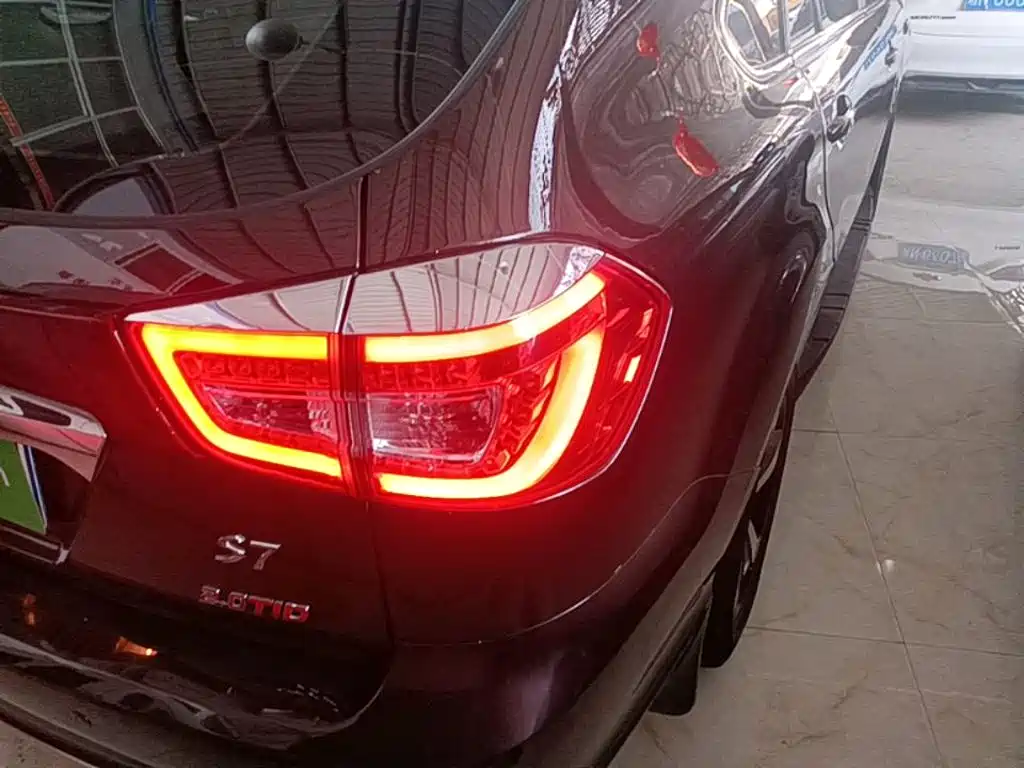 BYD S7 2016 2016 2.0T Automatic Premium Model