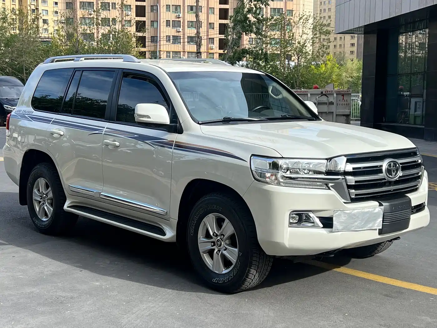 Toyota Land Cruiser (Import) фото 3