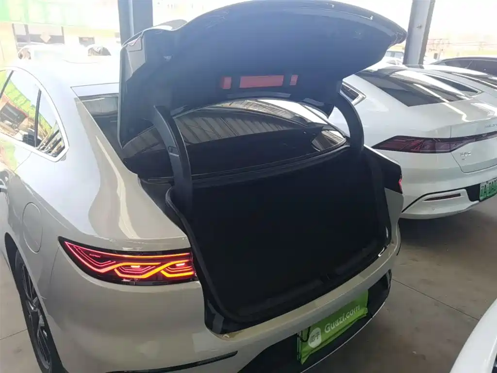 BYD HAN