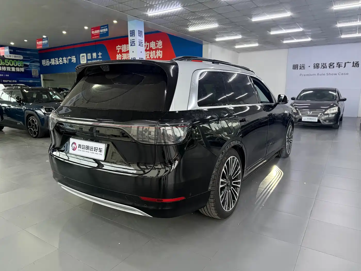 AITO Wenjie AITO M9 2025 Extended Range Ultra 52kWh 6-Seater фото 6