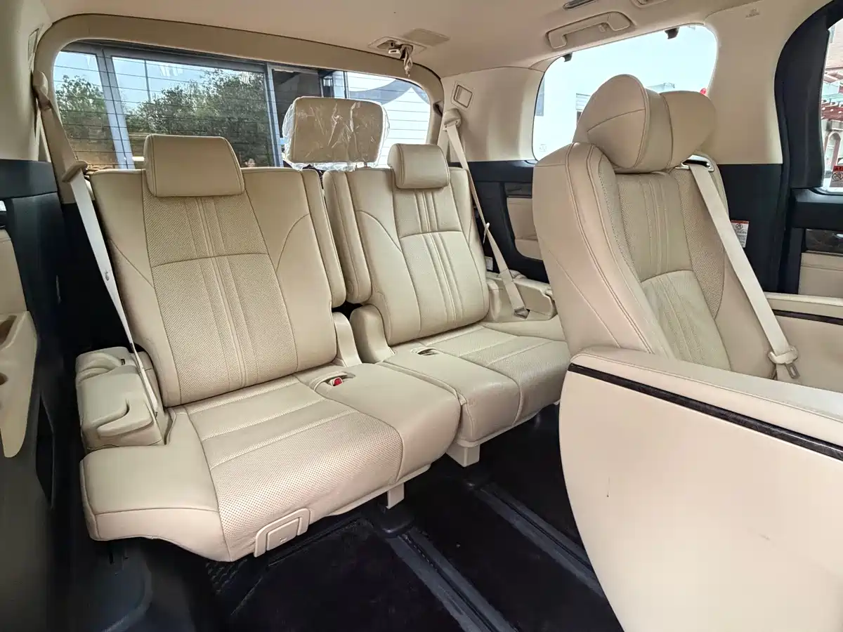Toyota Alphard 2018 Facelift 3.5L Premium Edition фото 17