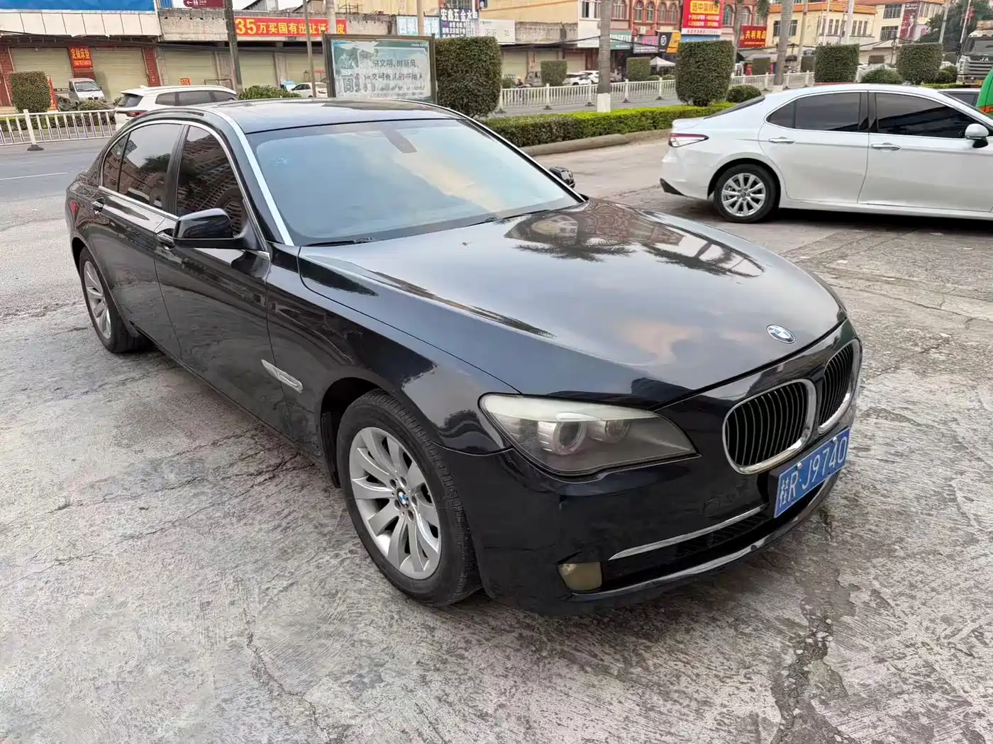 BMW 7 Series 2011 740Li Steinway Limited Edition фото 11