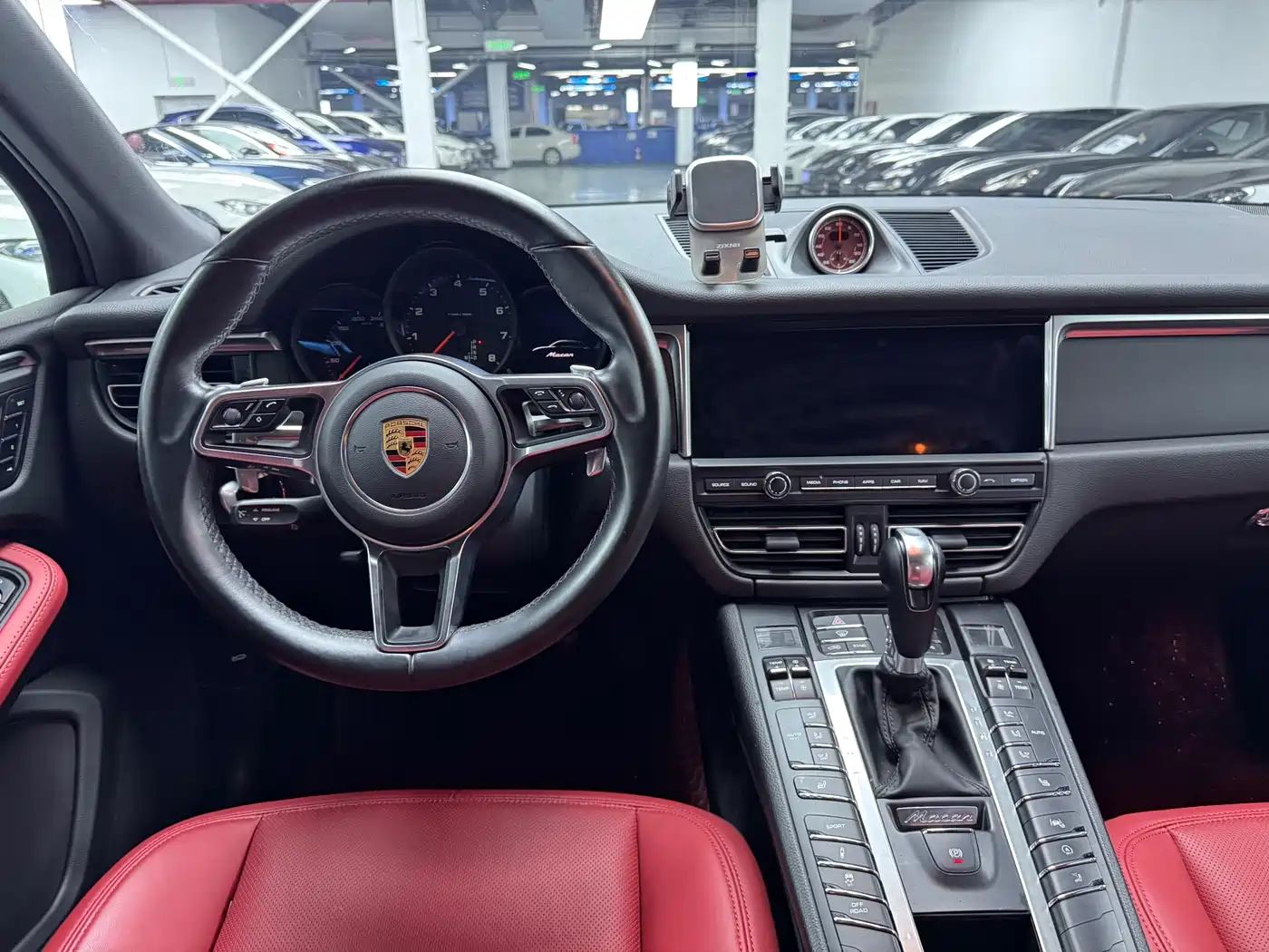 Porsche Macan 2018 Macan 2.0T фото 10