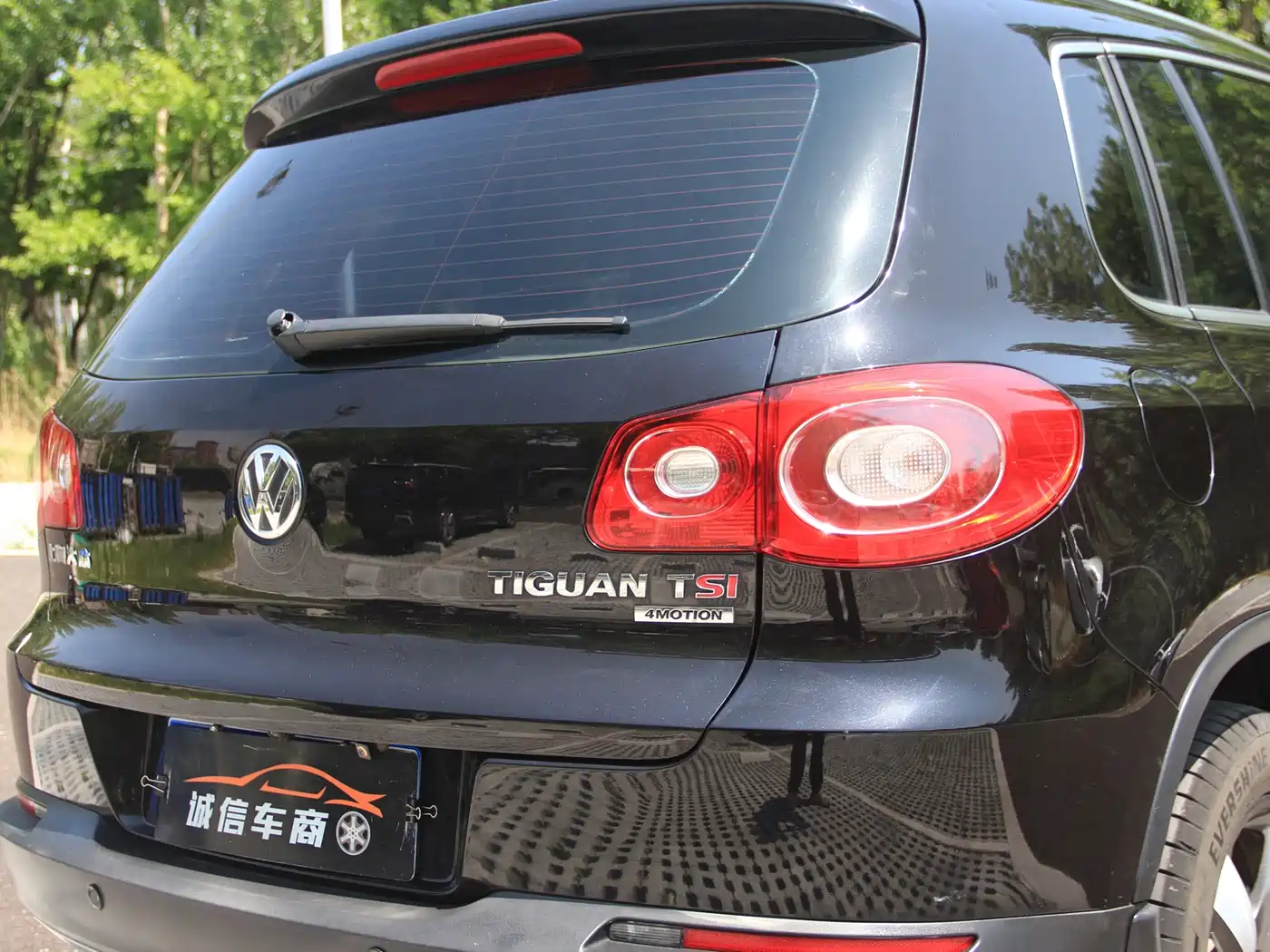 Volkswagen Tiguan 2012 1.8TSI Automatic 4WD Elite Edition фото 14