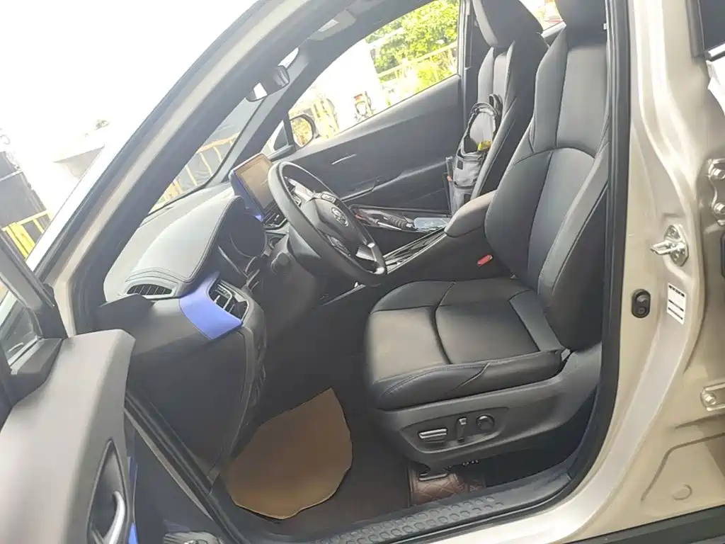Toyota C-HR 2021 2020 Model 2.0L Leading