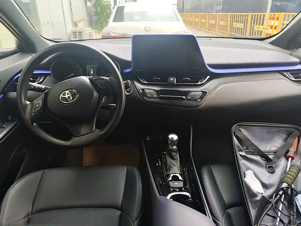 Toyota C-HR 2021 2020 Model 2.0L Leading