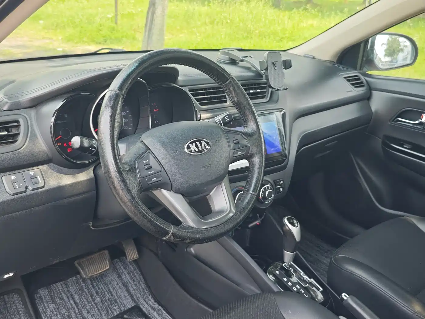 Kia K2 2012 Model Sedan 1.6L AT Premium ECO фото 9