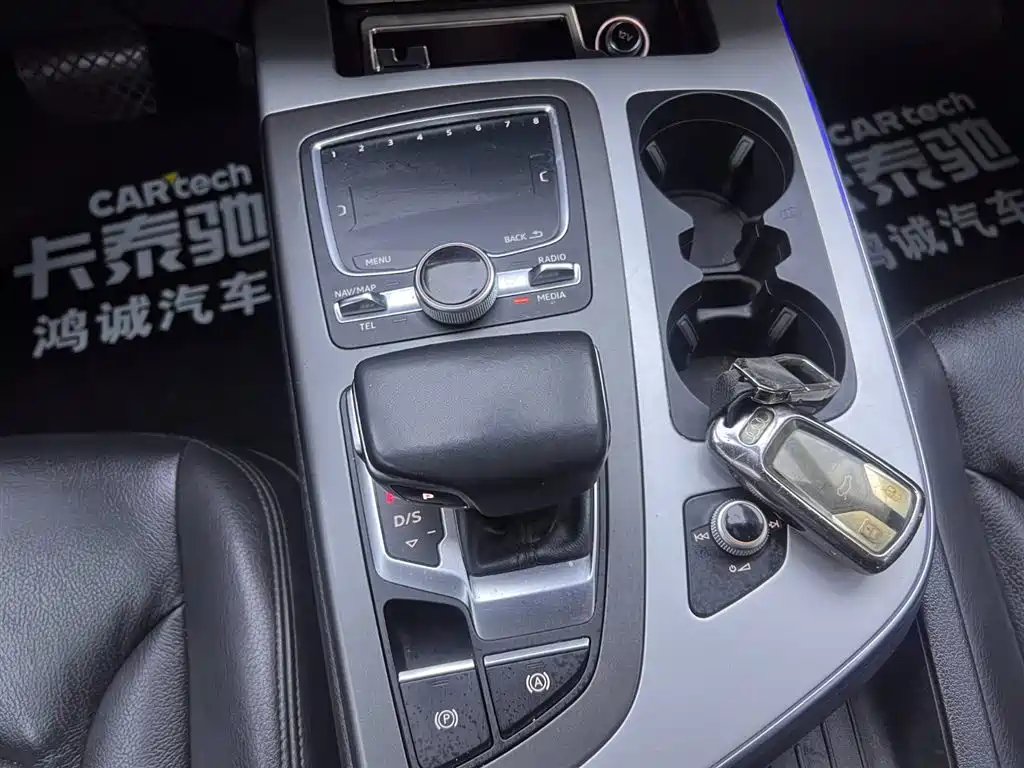Audi Q7 2018 45 TFSI Technology фото 25