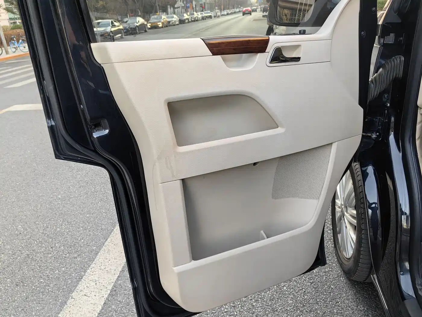 Volkswagen Caravelle 2015 2.0TSI 4WD Comfort фото 20