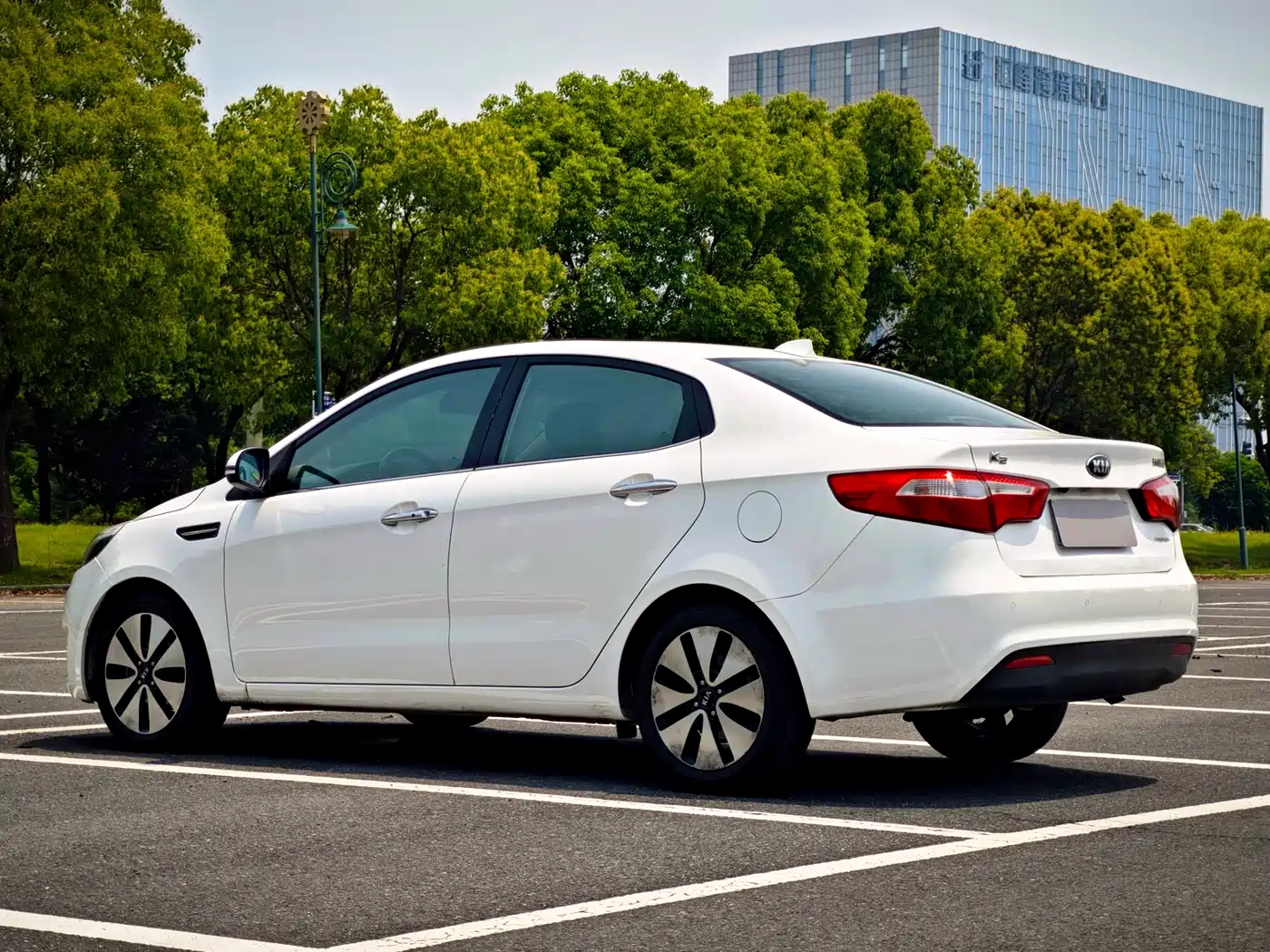 Kia K2 2012 Model Sedan 1.6L AT Premium ECO фото 6