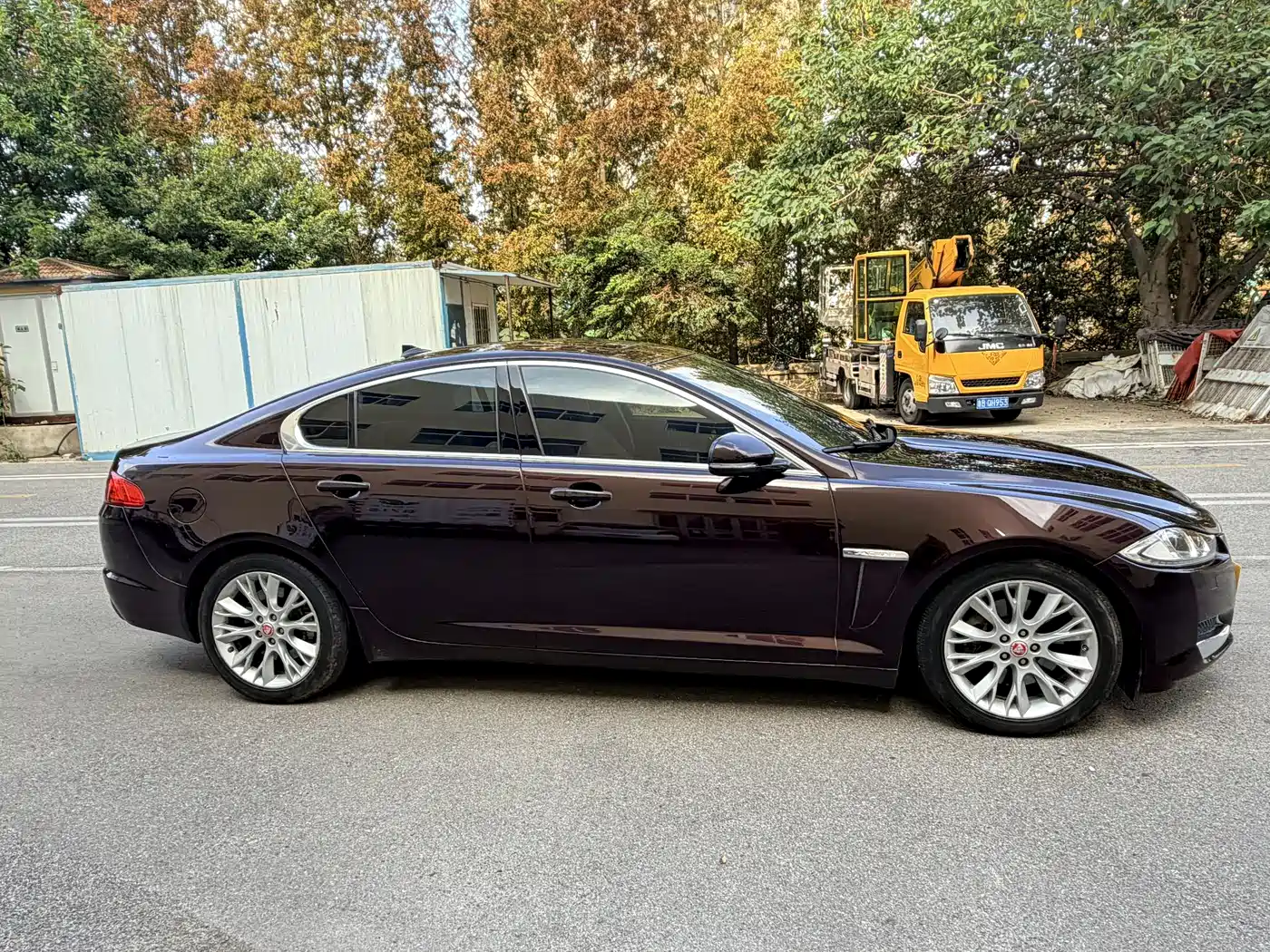 Jaguar XF 2015 2015 XF 2.0T Luxury Edition