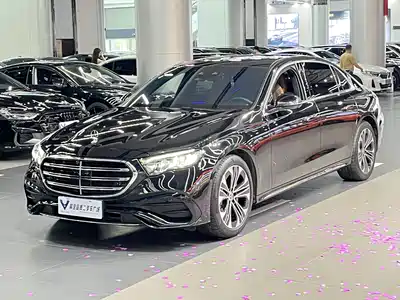 Mercedes-Benz E
