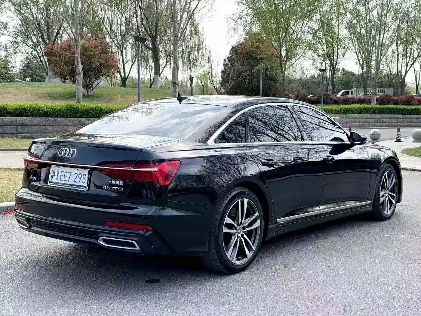 Audi A6L 2021 40 TFSI Luxury Sport фото 9