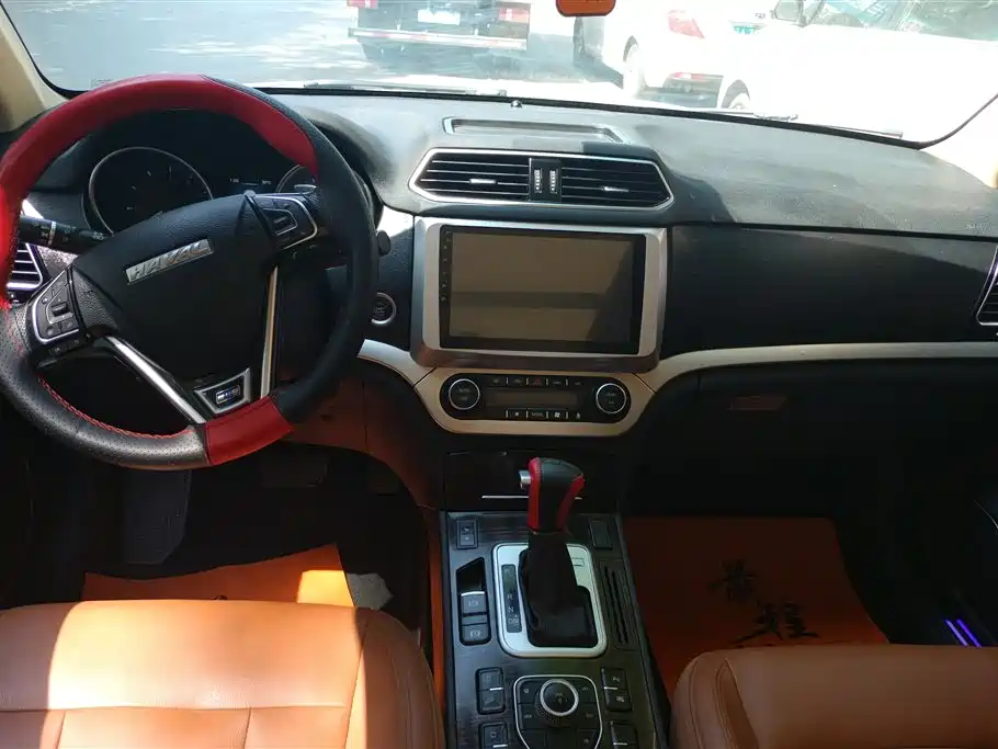 Haval H6 Coupe 2016 Blue Label 1.5T Automatic 2WD Urban фото 11