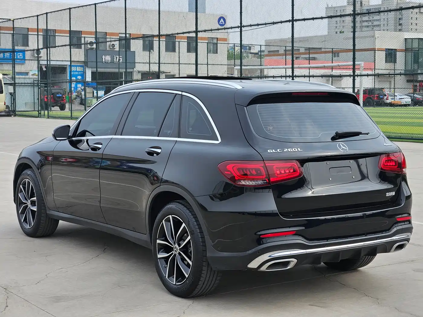 Mercedes-Benz GLC 2022 Facelift II GLC 260 L 4MATIC Luxury фото 4