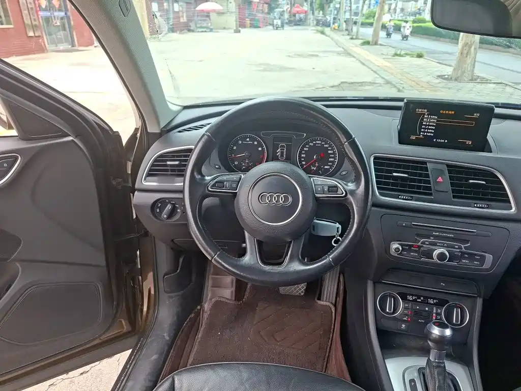 Фото 7 - Audi Q3