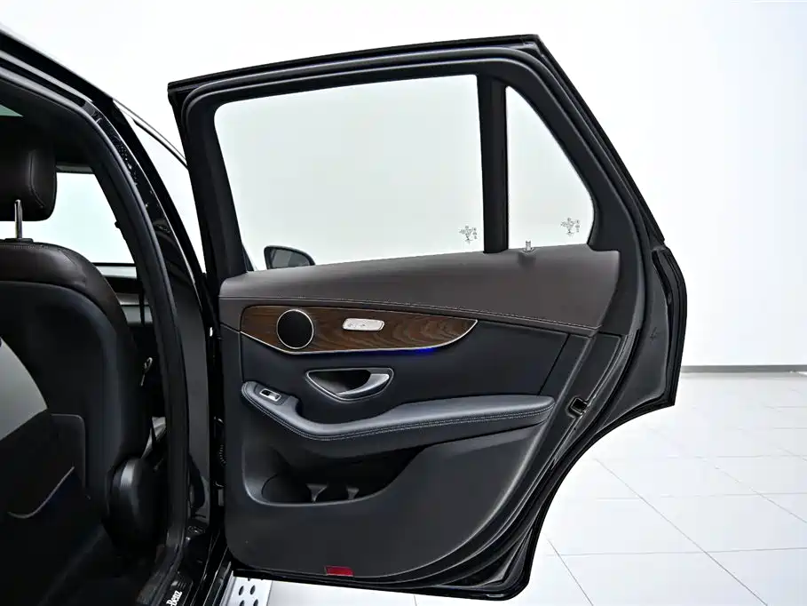 Mercedes-Benz GLC 2022 Model GLC 260 L 4MATIC Luxury Edition фото 21