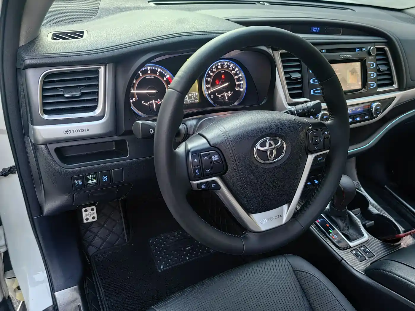 Toyota Highlander 2015 2.0T AWD Luxury Edition 7-seater фото 23