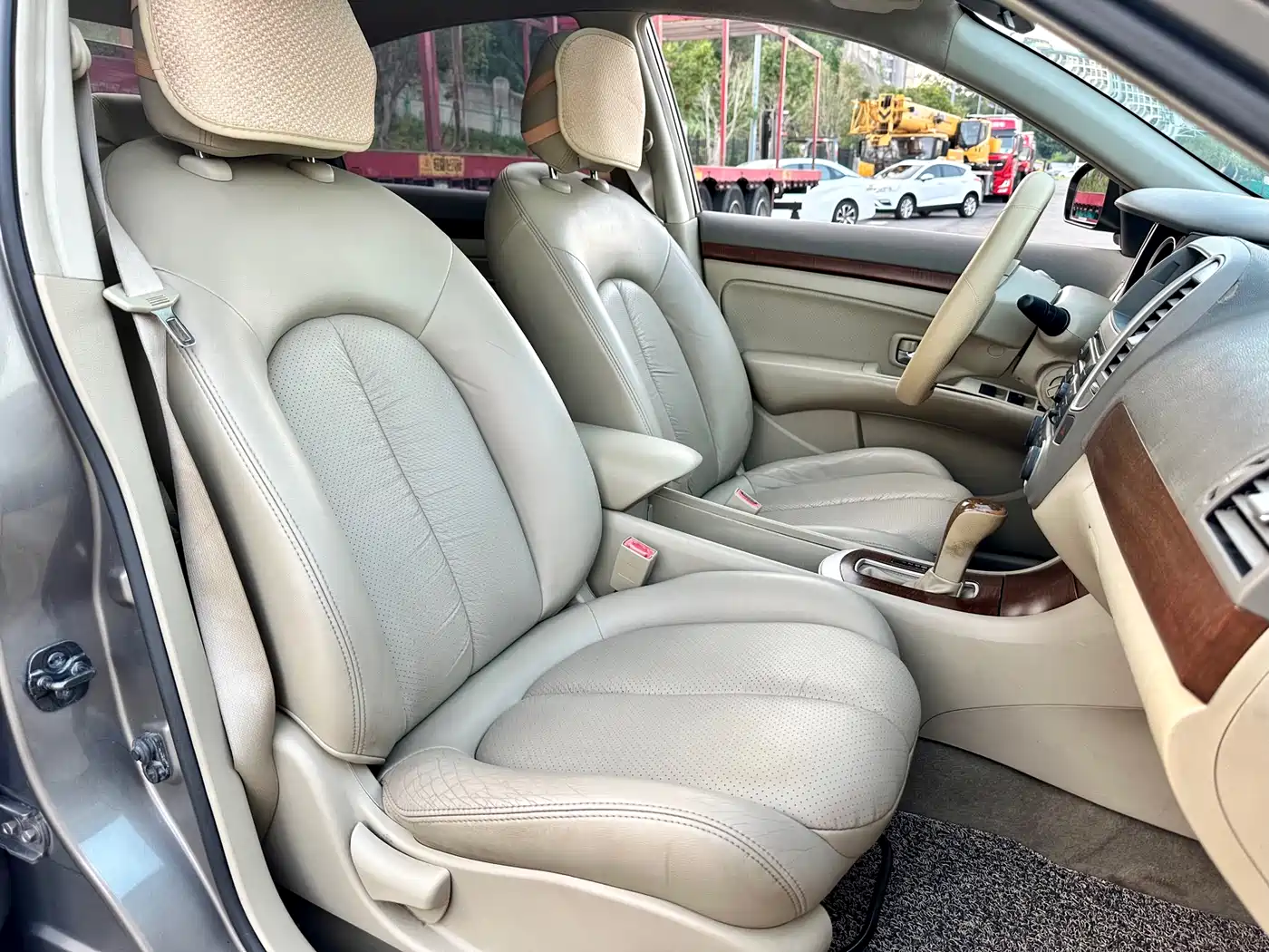Nissan Sylphy 2010 2009 Model 1.6XL Automatic Luxury Sunroof Edition