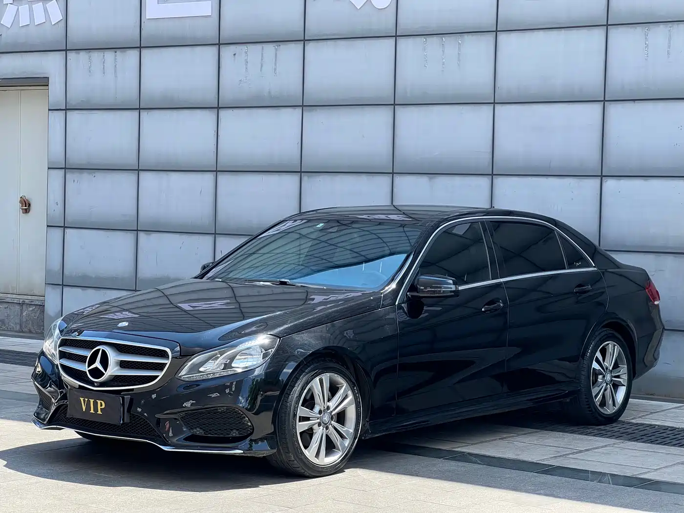 Mercedes-Benz E-Class 2015 E 260 L Sport фото 3