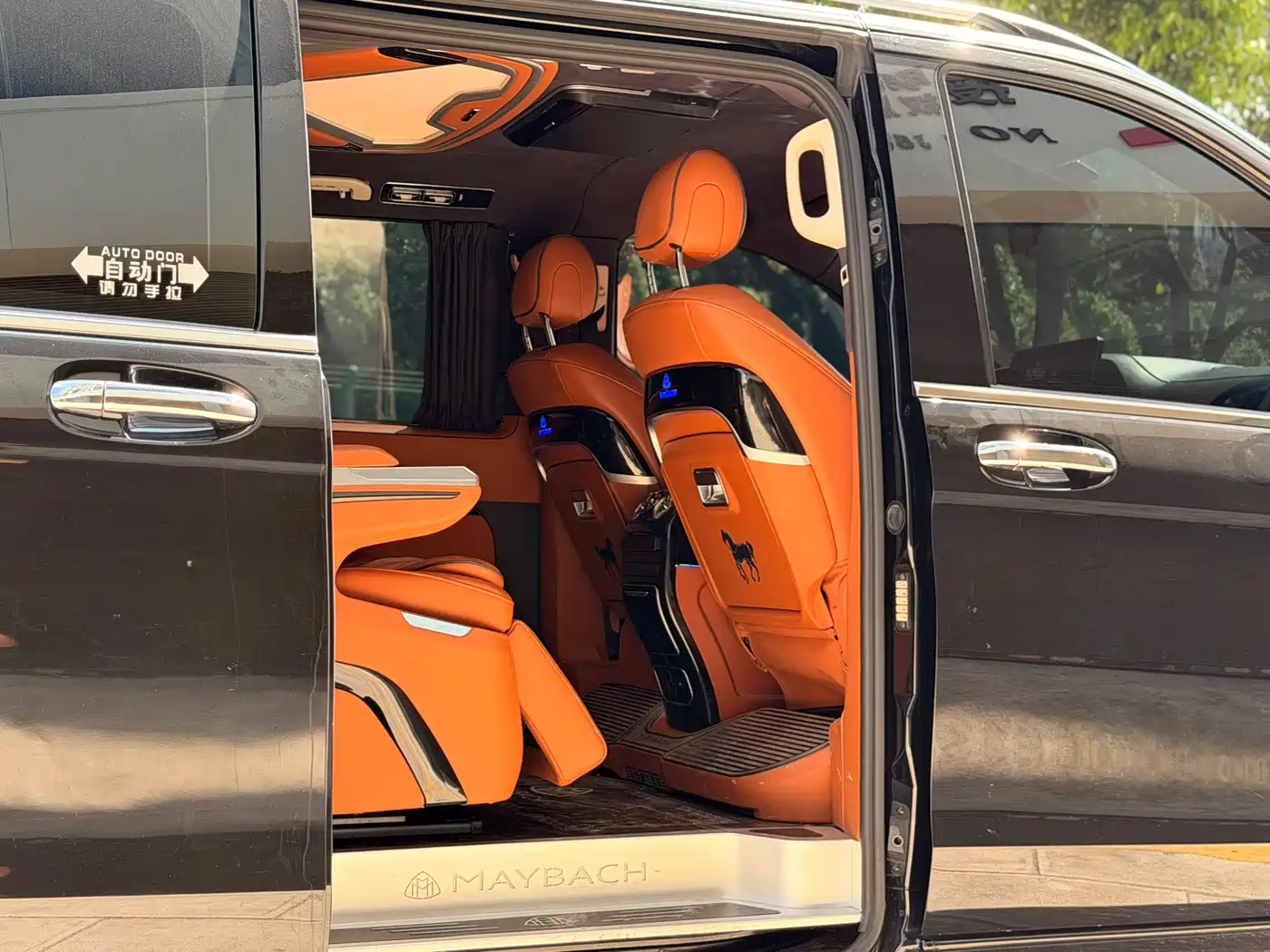 Mercedes-Benz Vito 2023 2.0T Elite 7-Seater фото 9