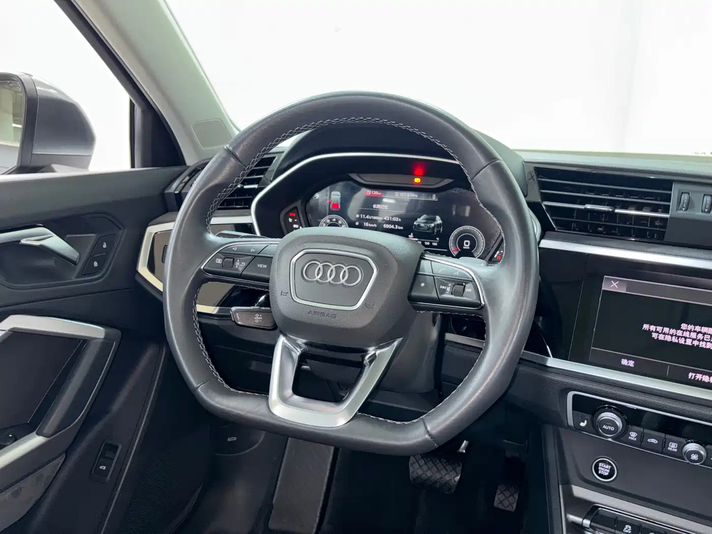 Audi Q3 2022 35 TFSI Fashion Dynamic фото 13