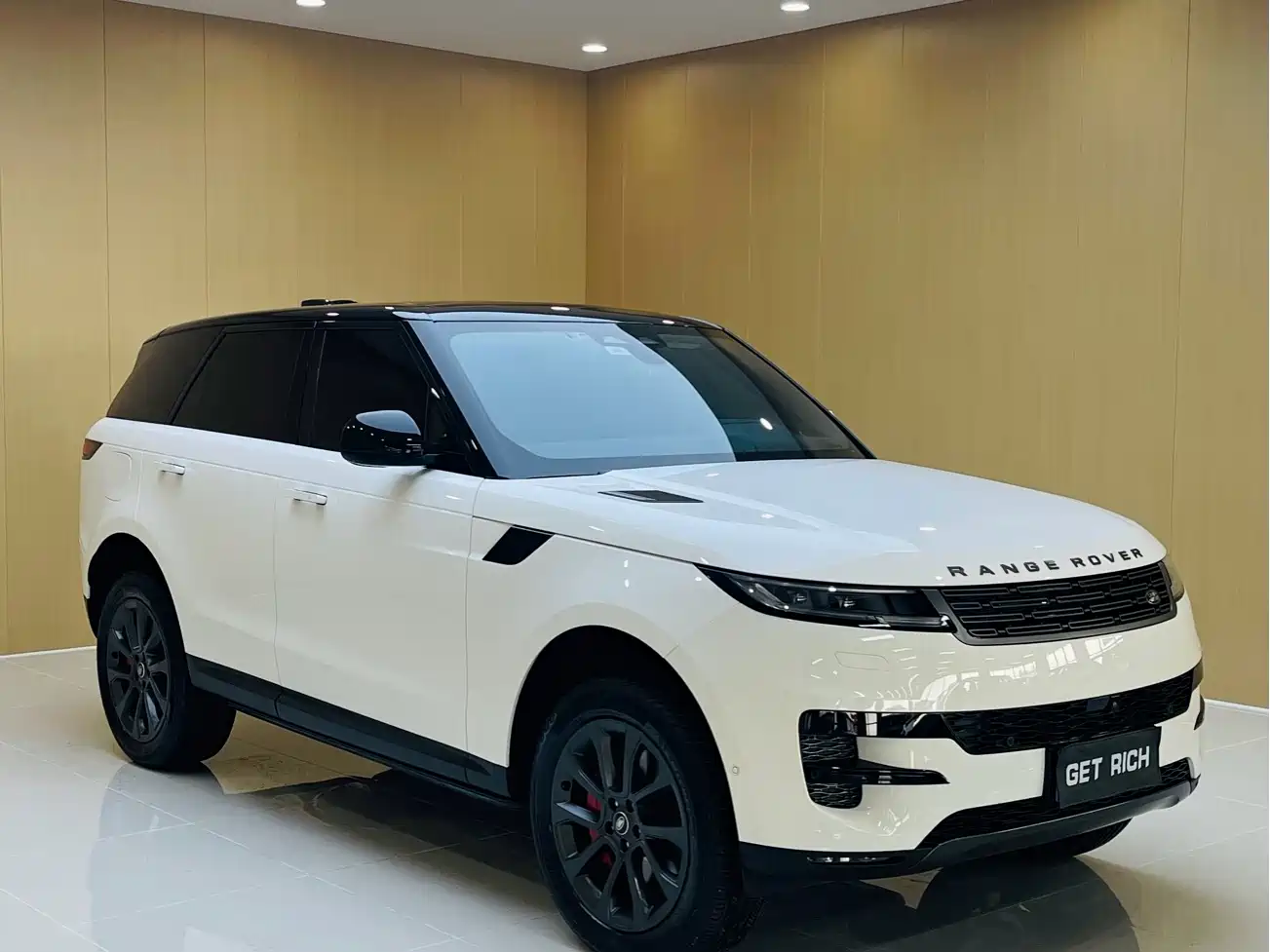 Land Rover Range Rover Sport 2024 360PS S фото 3